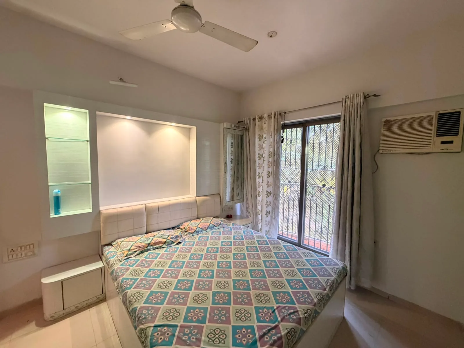 Single Room PG in 3 BHK for rent in Kolshet, Thane
