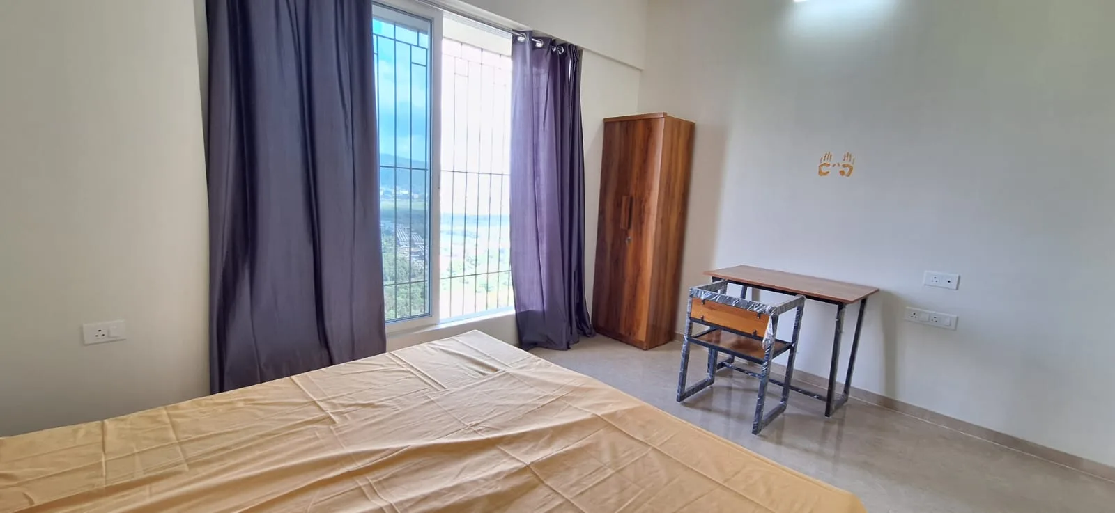 Single Room PG in 3 BHK for rent in Balkum, Thane