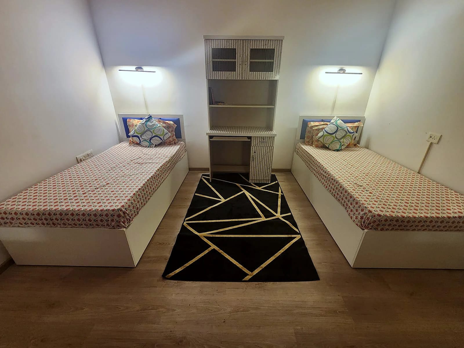 Single Room PG in 3 BHK for rent in Airoli, Navi Mumbai